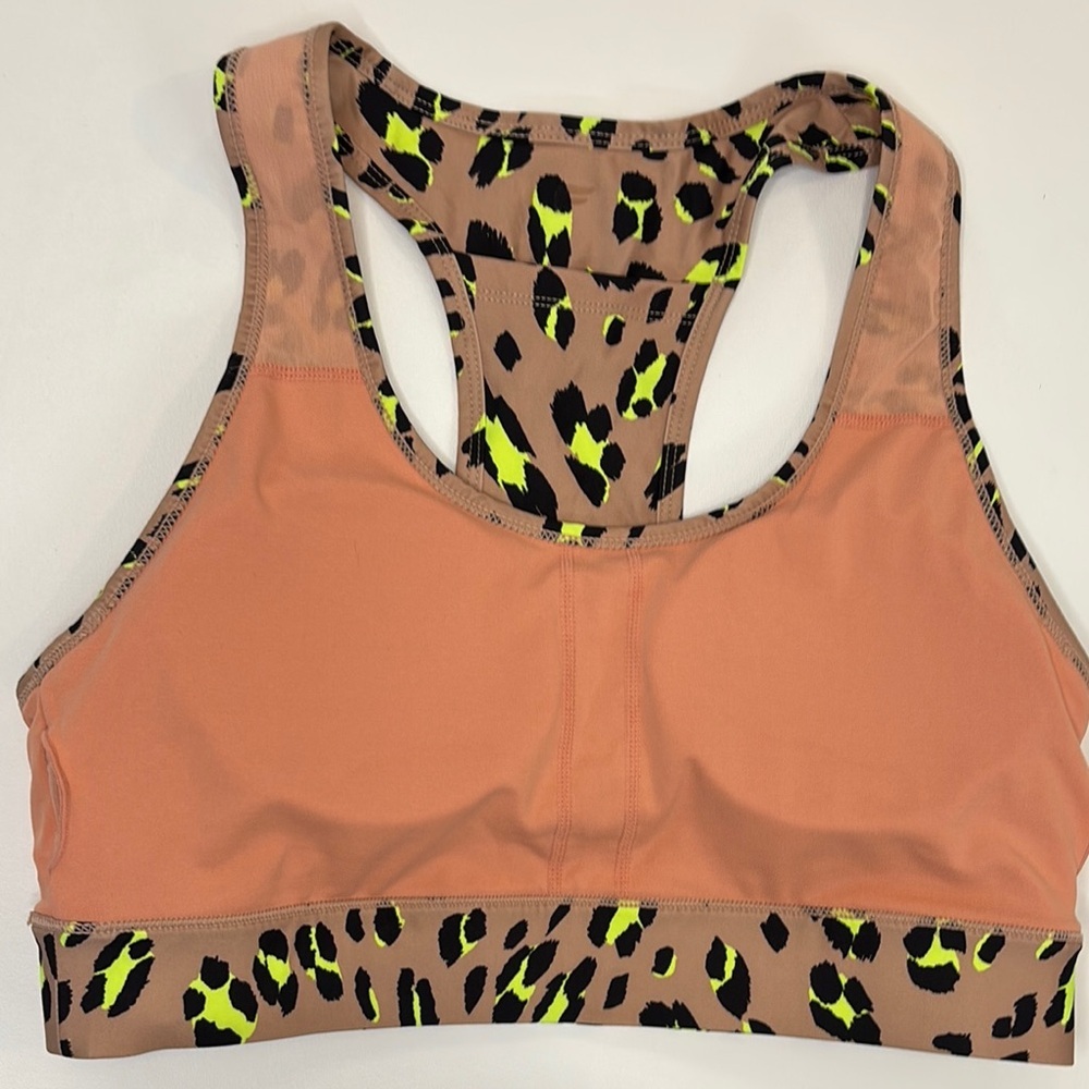 Fabletics Sports Bra Women’s Leopard Animal Print Athletic Athleisure - Picture 5 of 7